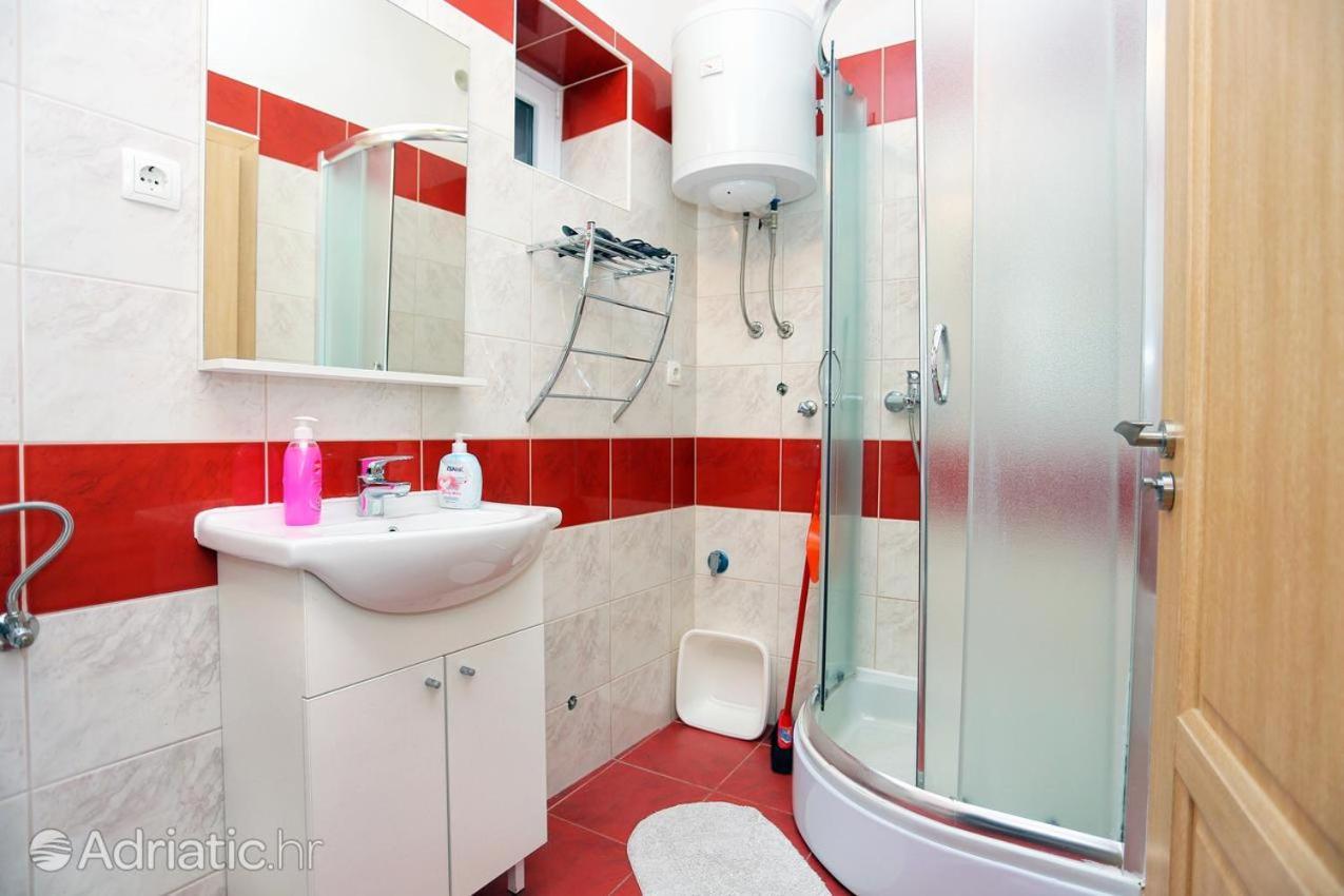 Apartment Andela Kaštela Екстериор снимка