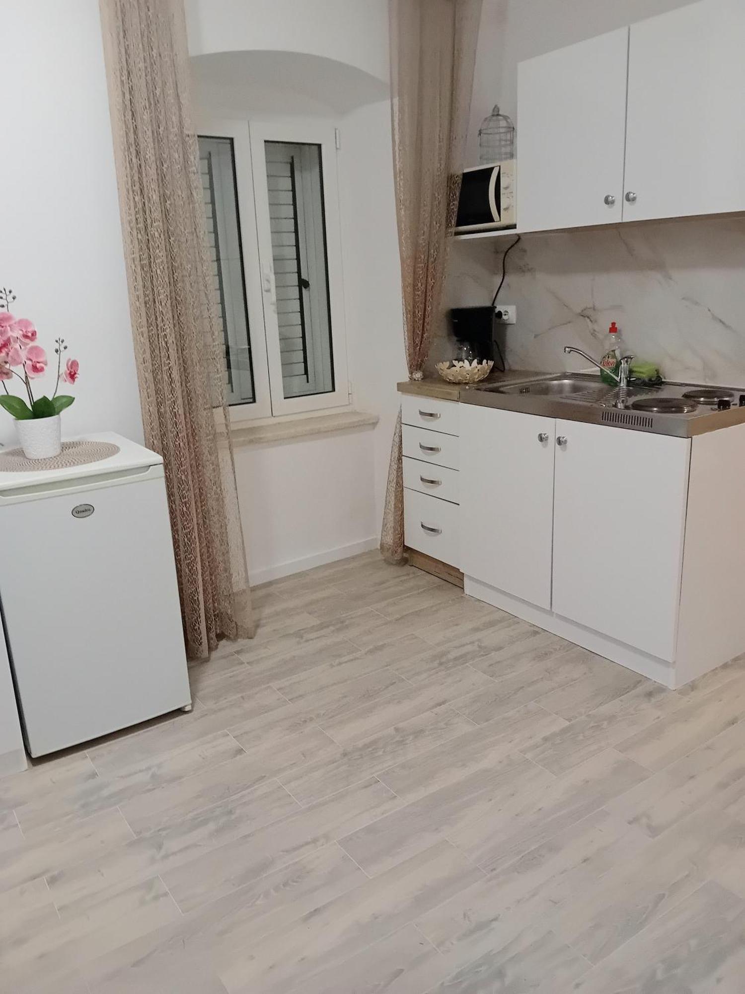 Apartment Andela Kaštela Екстериор снимка