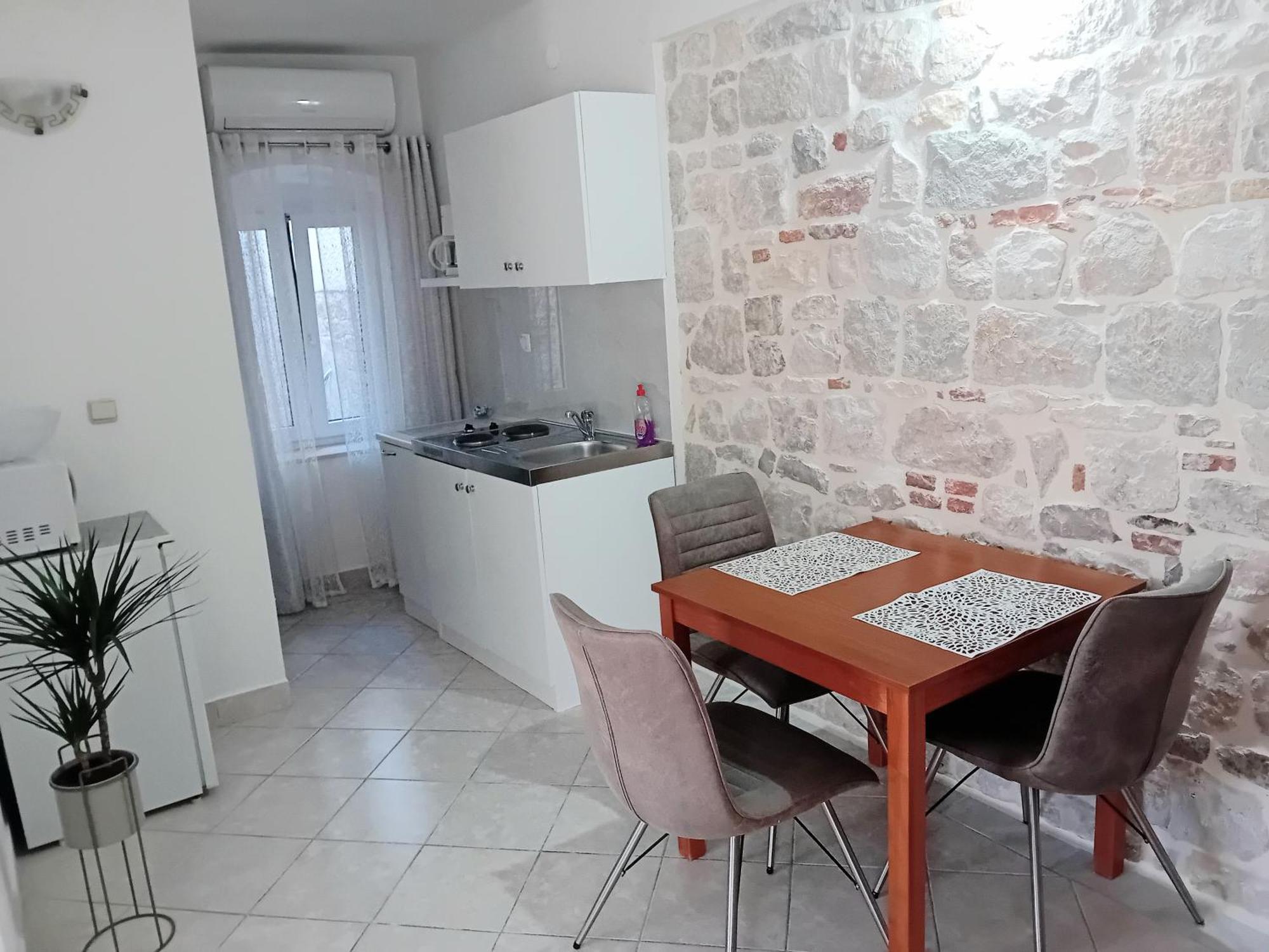 Apartment Andela Kaštela Екстериор снимка